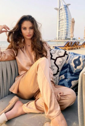 Kristina 21y, New Beauty in Town – Russian escort in Dubai +971586877045